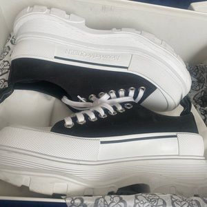 Alexander Mcqueen Boots size 9